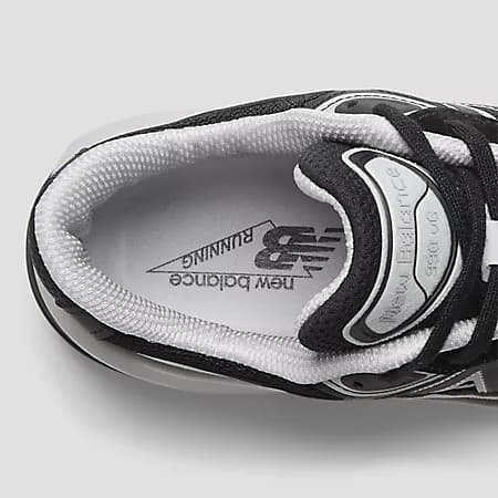 NB 990v6 Made in USA черно-серые US 12 / EU 46.5 / 30 см Standard